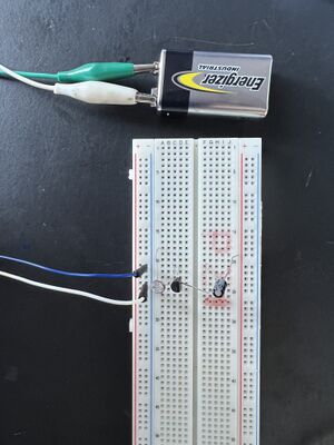 Reverse-bias-oscillator-breadboard-2.jpg